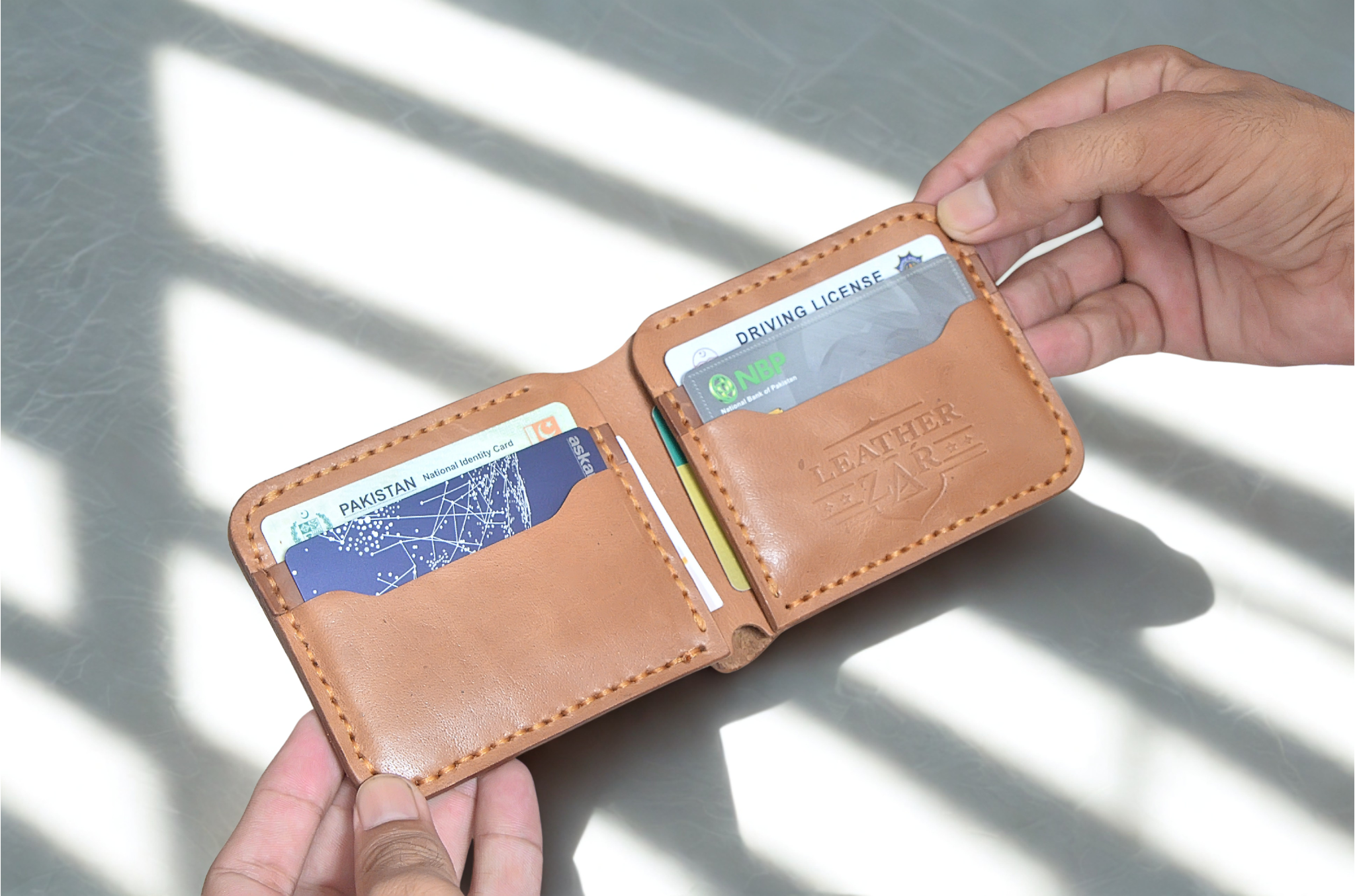 Leather Zar 100% Pure Leather Men’s Bifold Wallet – Camel Brown